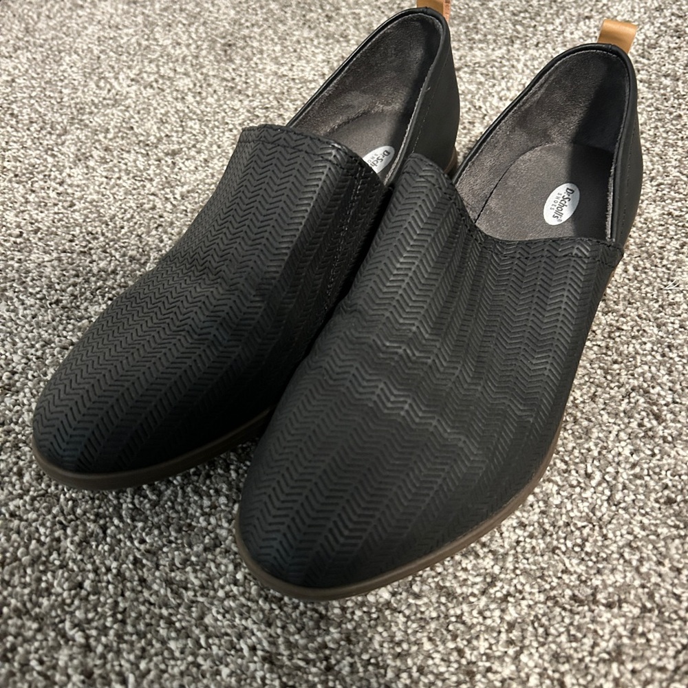 Women’s slip on dress shoes